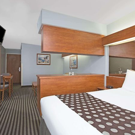 Microtel Inn & Suites By Wyndham Garland/Dallas Exteriör bild