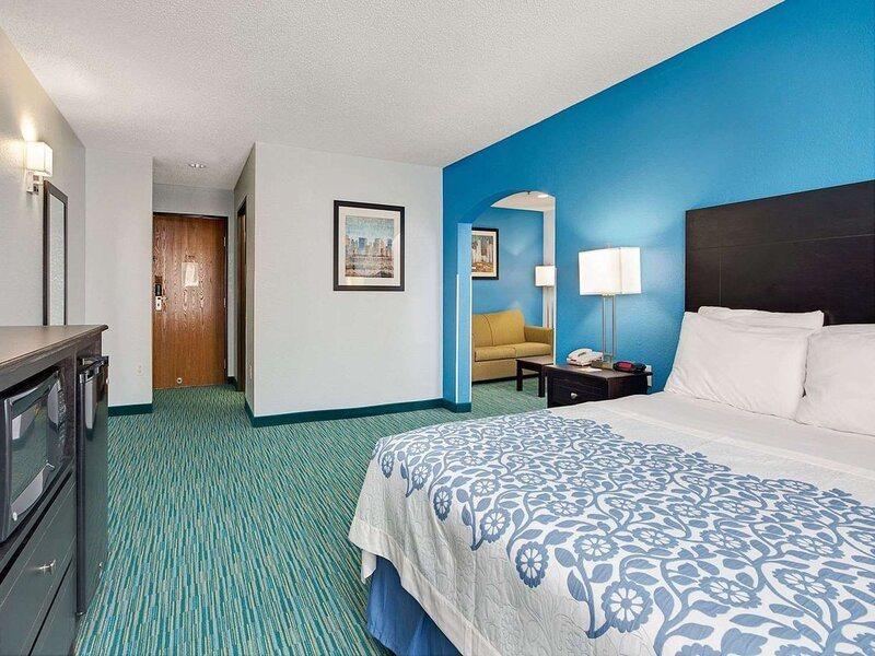 Microtel Inn & Suites By Wyndham Garland/Dallas Exteriör bild