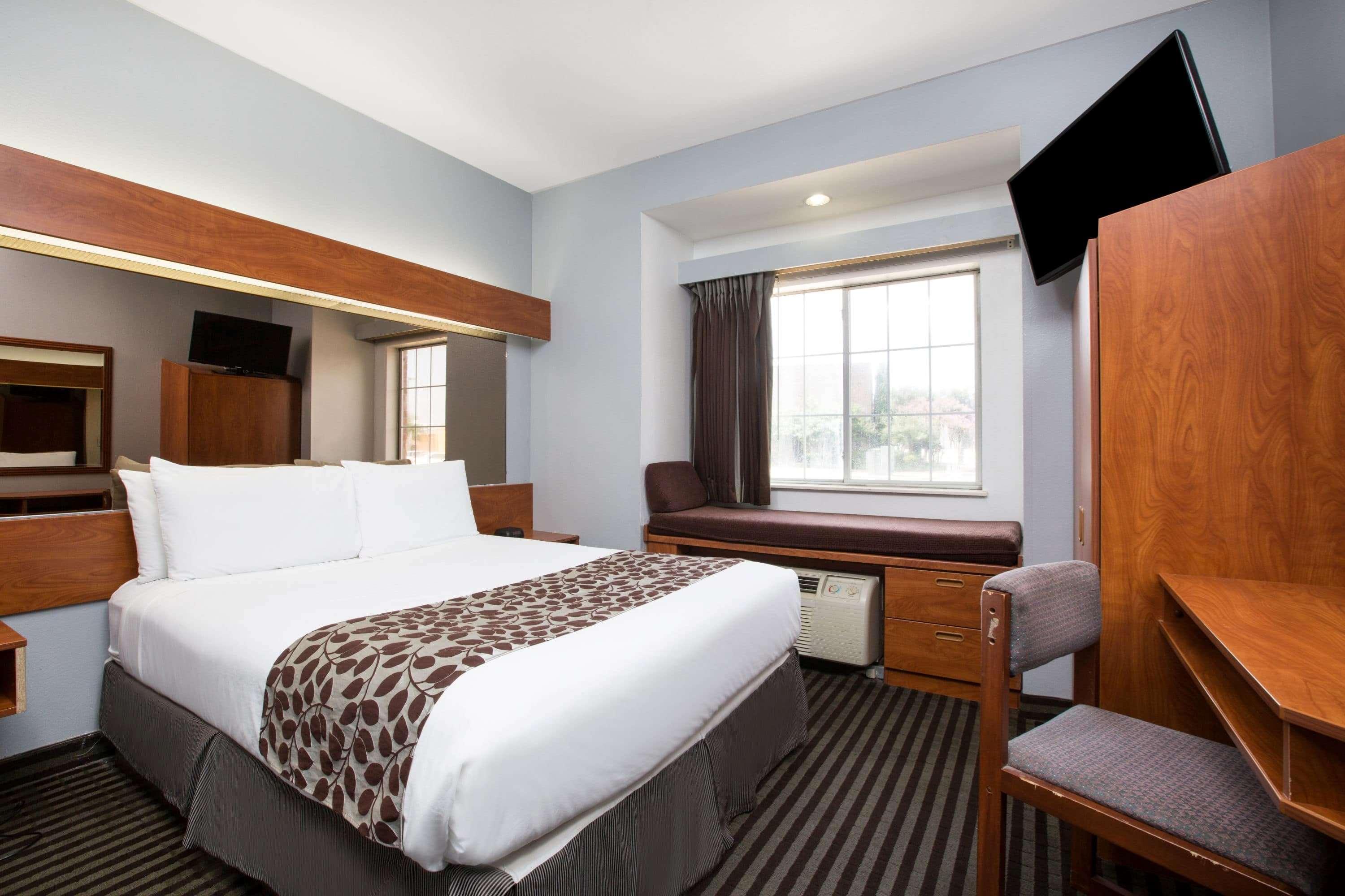 Microtel Inn & Suites By Wyndham Garland/Dallas Exteriör bild